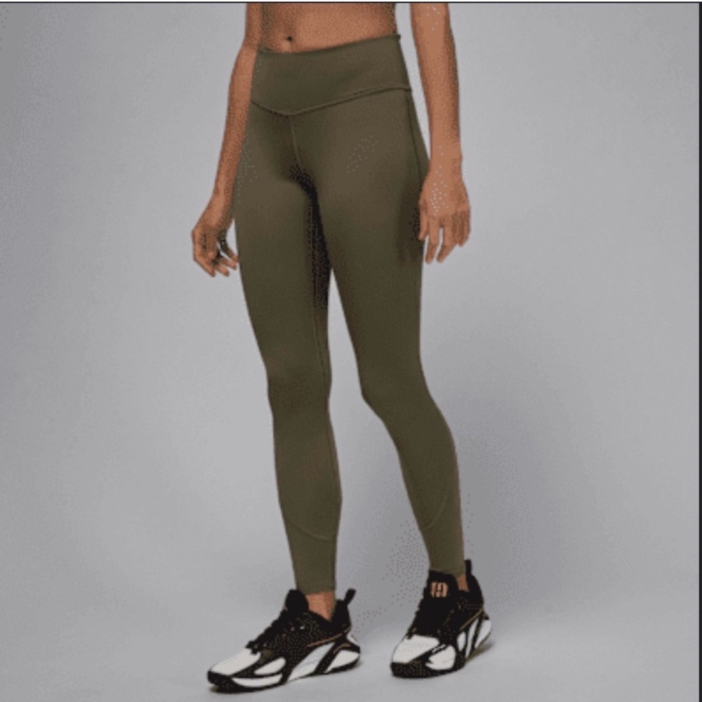 nike air jordan sport women's olive green leggings tight fit Size Large